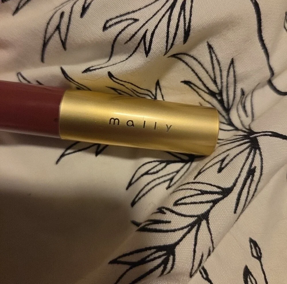 Mally Beauty rich berry